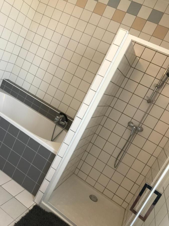 Le Clos Des Iris - Gite Rural 95 M2 Tout Confort En Alsace Bossue Domfessel Bagian luar foto